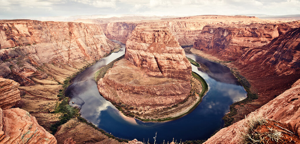Views of the Burj Khalifa Views of the Burj Khalifa